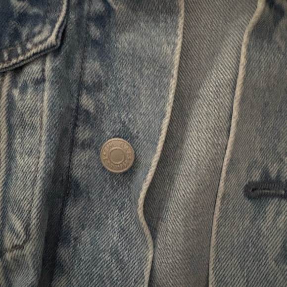 GAP Men's Light Blue Denim Jacket - Picture 3 of 3